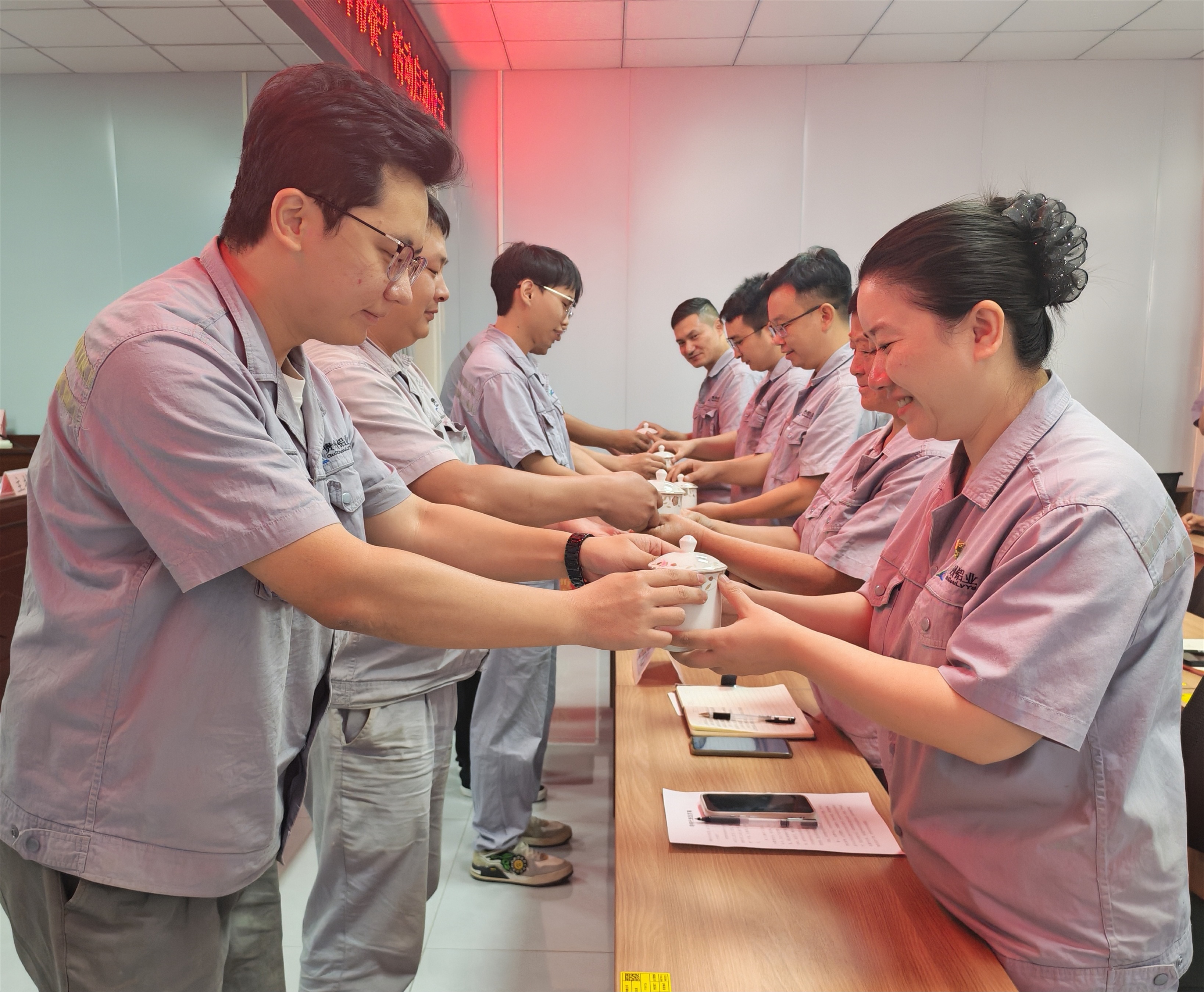 以师带徒共进步，匠心传承向未来 | 铝业集团2026年“导师带徒”活动正式启动