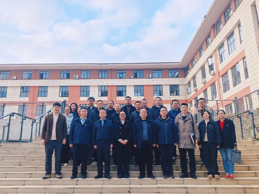 贵州铝业集团与贵州理工学院开展党建联建活动